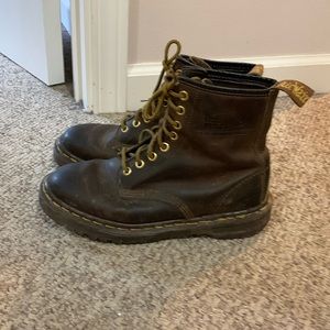 Vtg Dr Martens brown leather 8 hole lace up boots sz UK 5 US 7